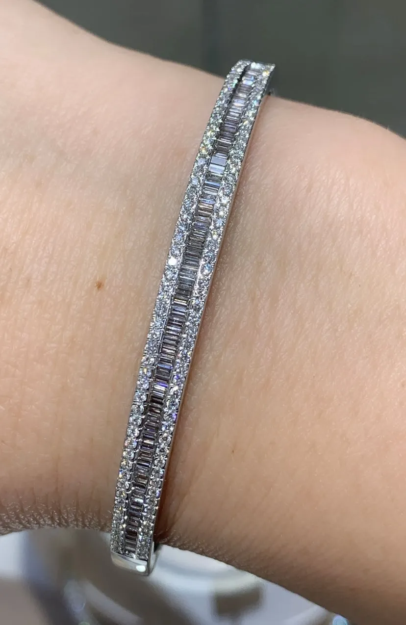 1.39ctw Diamond White Gold Bangle Bracelet