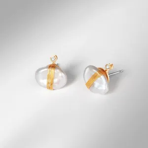 Amari Earrings :: Gold