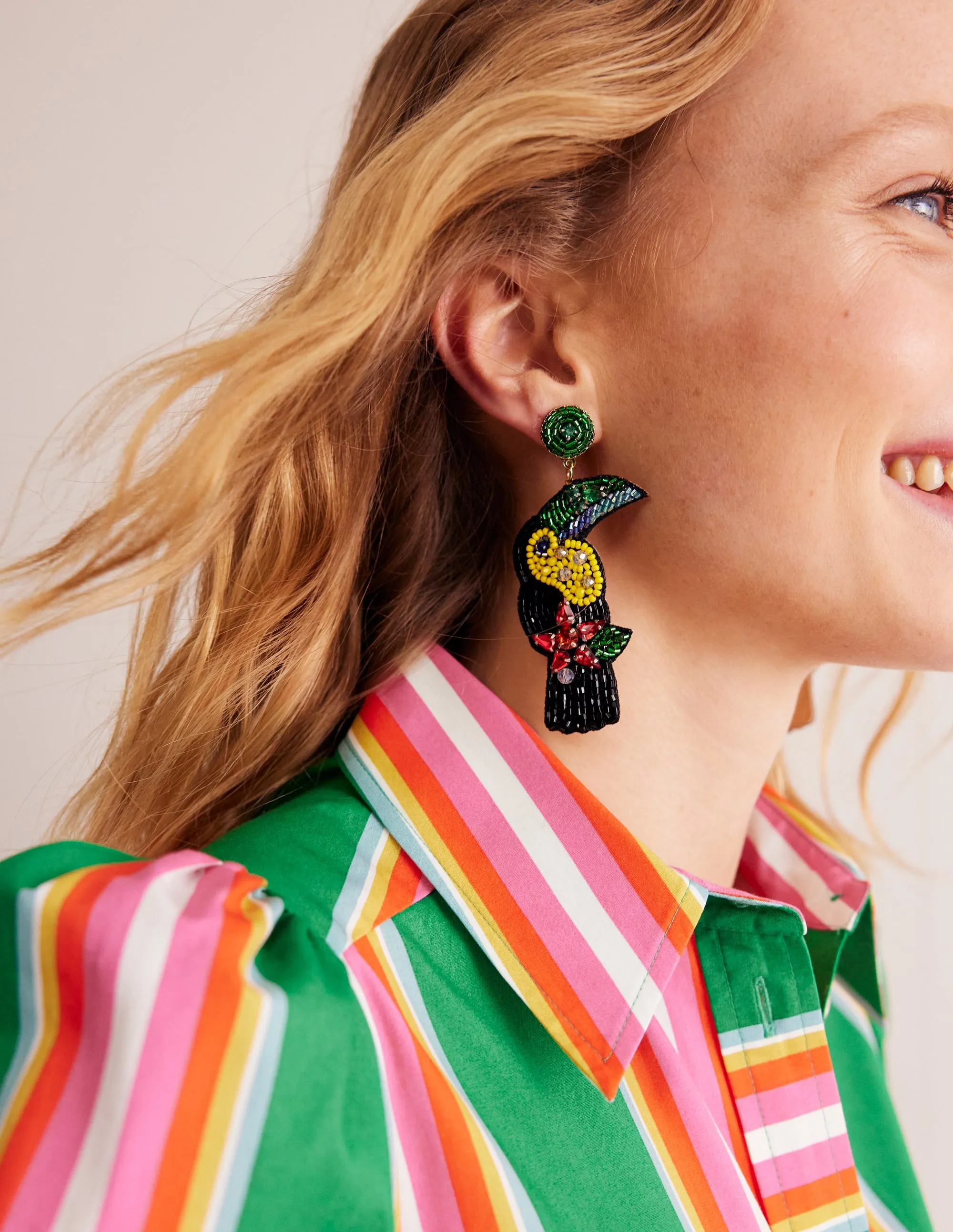Beady Motif Earrings-Toucan