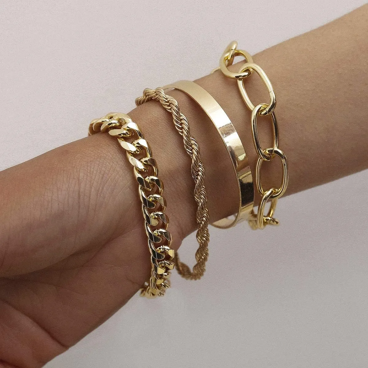 Boho Gold Stacking Bracelet Set for Women Chunky Layered Snake Bone Chain Bangles Twisting Rope Link Bracelets Jewelry Accessories