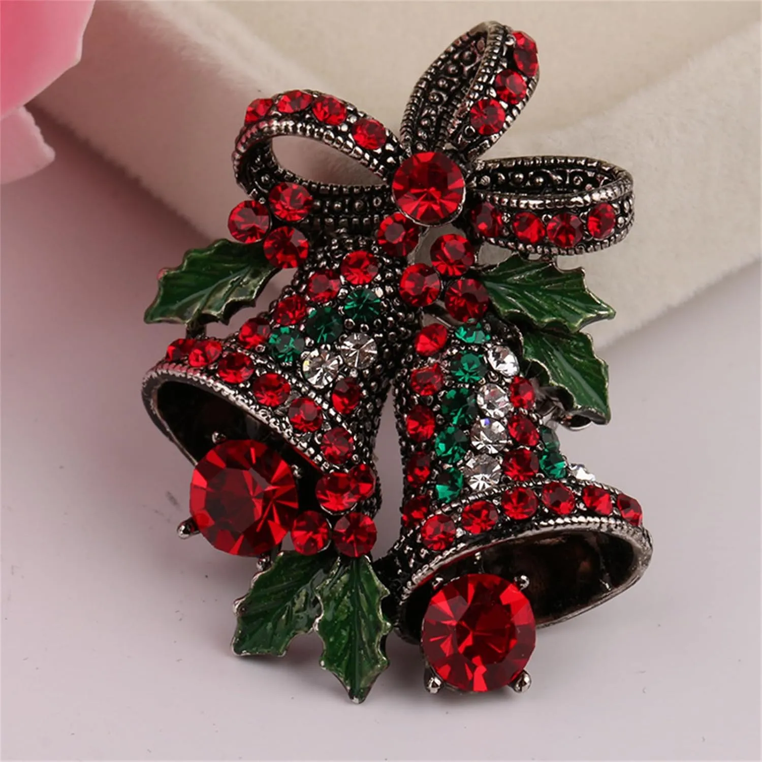 Dreuyet Christmas Brooch Pins for Women Crystal Rhinestone Christmas Brooch Christmas Tree Snowflake Bell Reindeer Brooches Multi-Colored Christmas Enamel Pins Holiday Party Gift