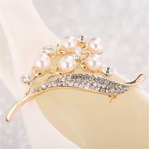 Elegant Floral Pearl Brooches Rhinestone Brooch Pin for Women Jewelry Accessories Attractive and Fashion