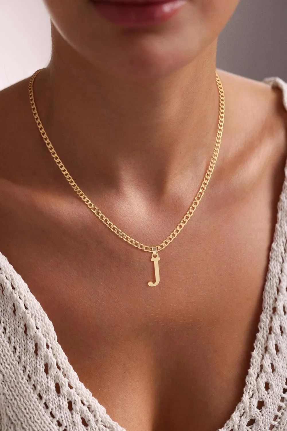 Gold Initial Necklaces for Women Men, Dainty Gold Letter Necklace Tiny A-Z Pendant Choker Trendy Cute Personalized Monogram Name Necklaces Gold Jewelry for Women Gift