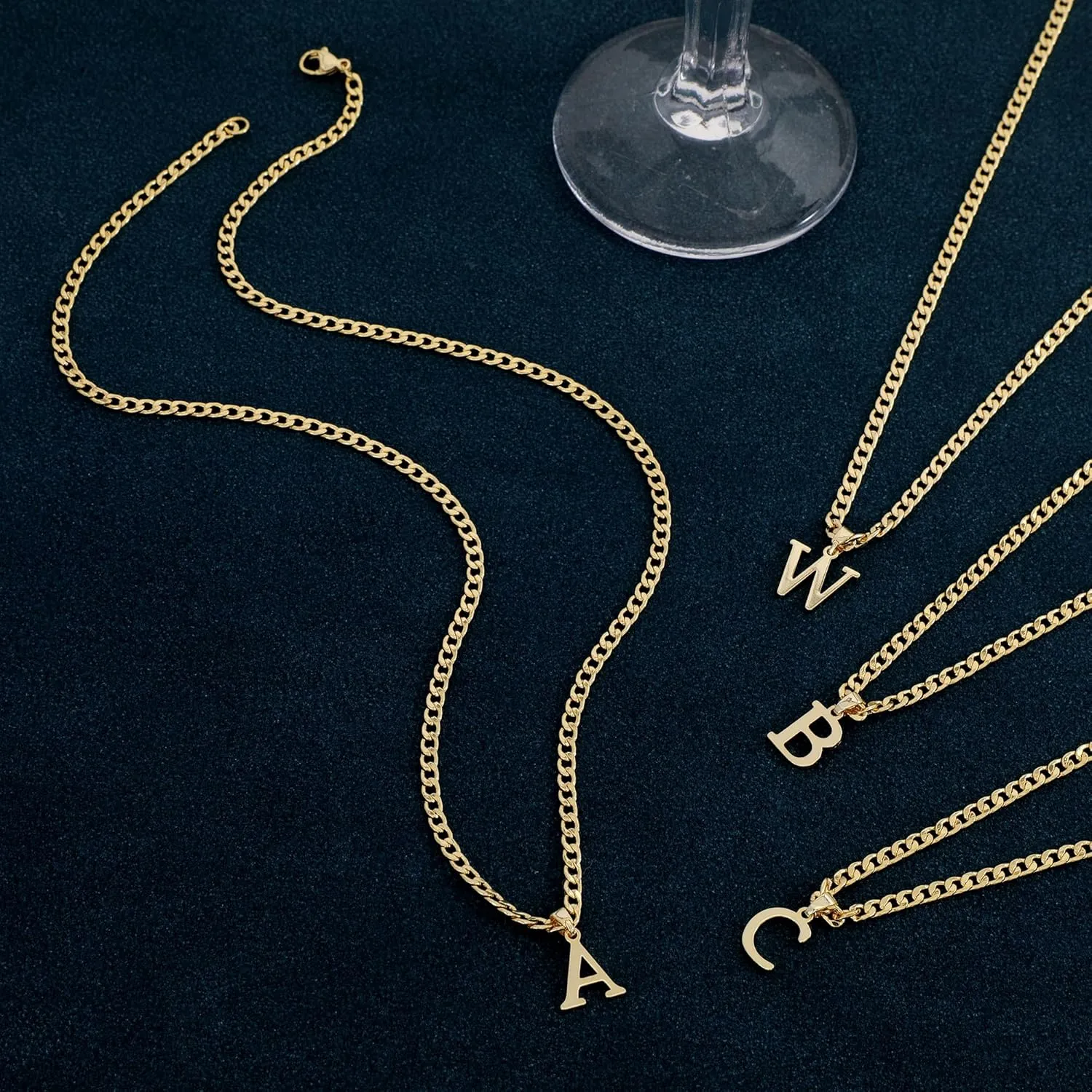Gold Initial Necklaces for Women Men, Dainty Gold Letter Necklace Tiny A-Z Pendant Choker Trendy Cute Personalized Monogram Name Necklaces Gold Jewelry for Women Gift