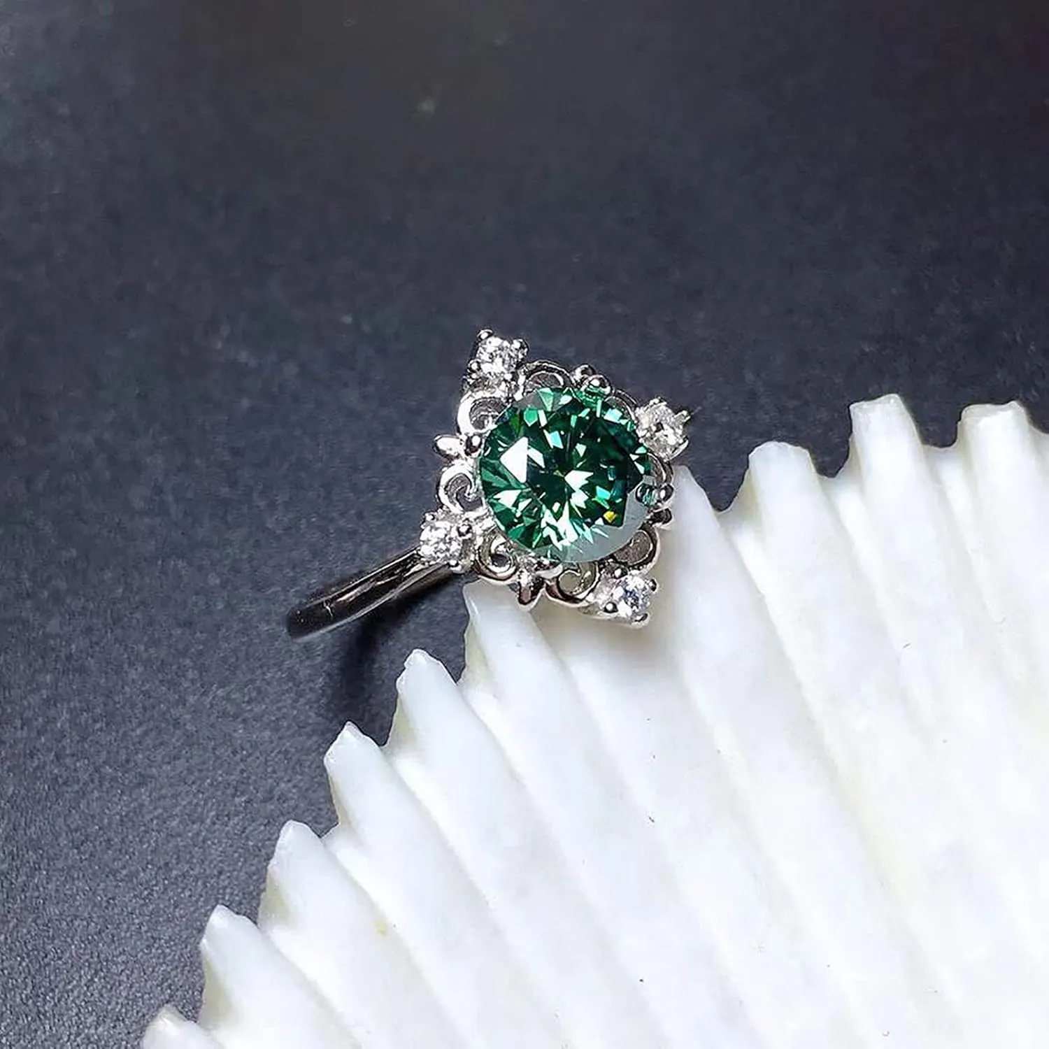 Green Inlaid Zircon Ring for Woman Wedding Band Simulated Diamond Engagement Ring Vintage Bohemian Eternal Ring (Green, 6)