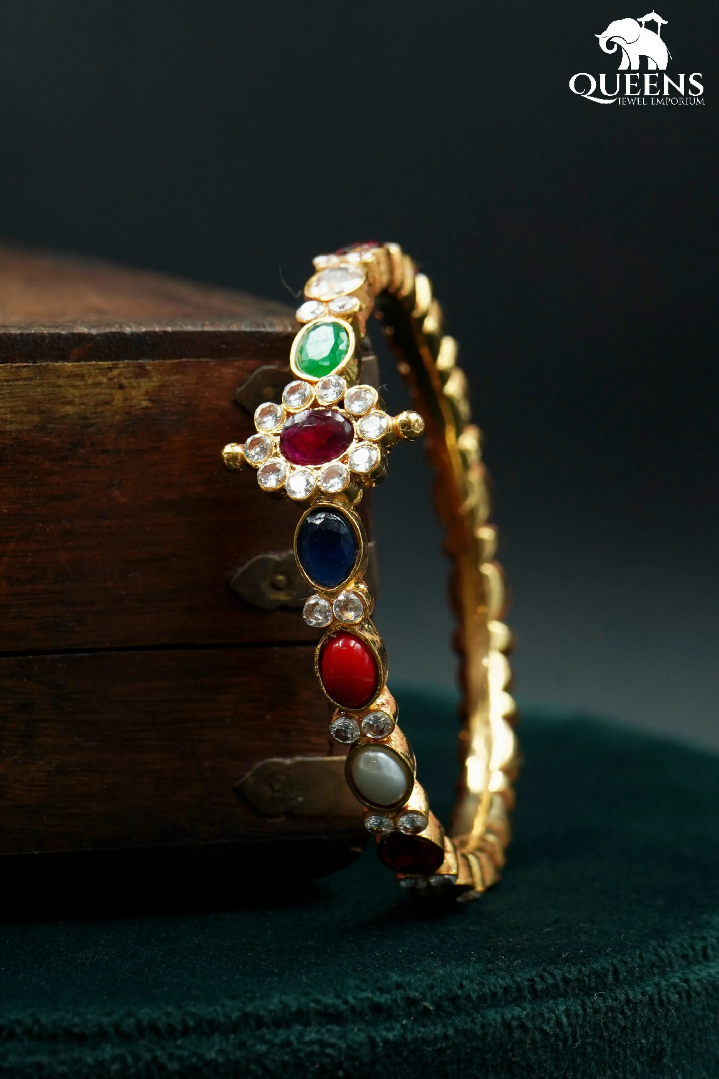 HIRANYA KAPPU BANGLES