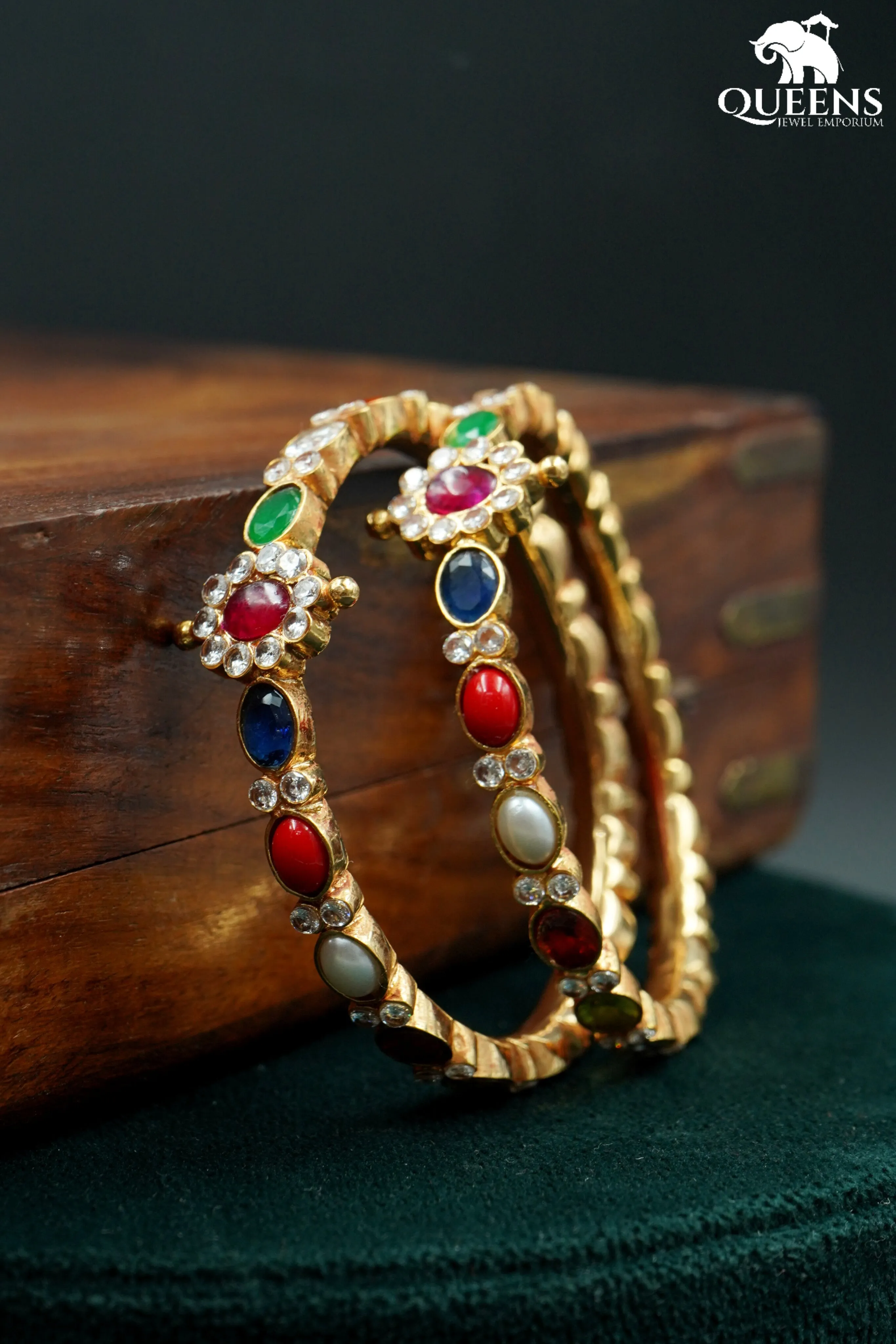 HIRANYA KAPPU BANGLES