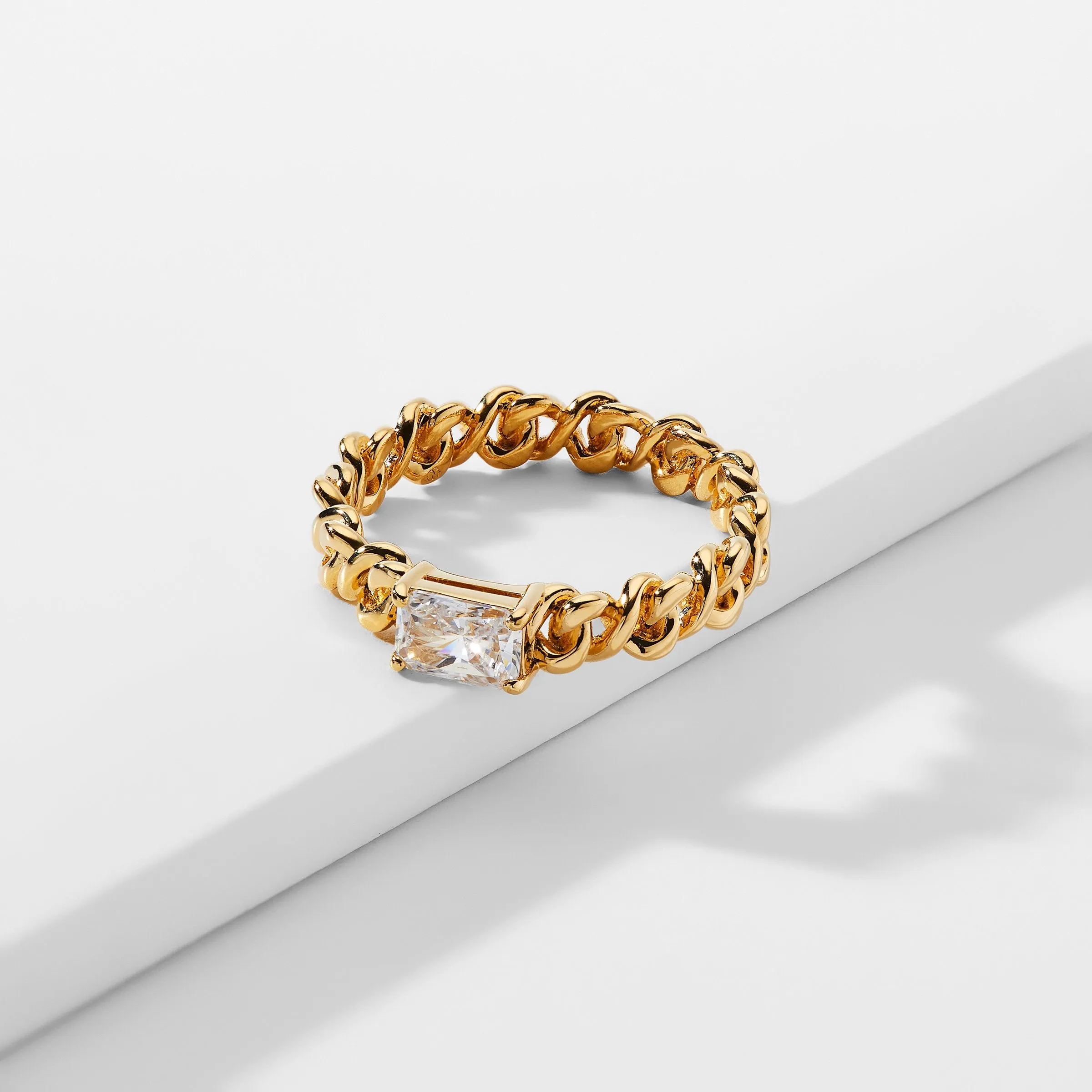 LUX CHAIN EMERALD CUT CZ RING