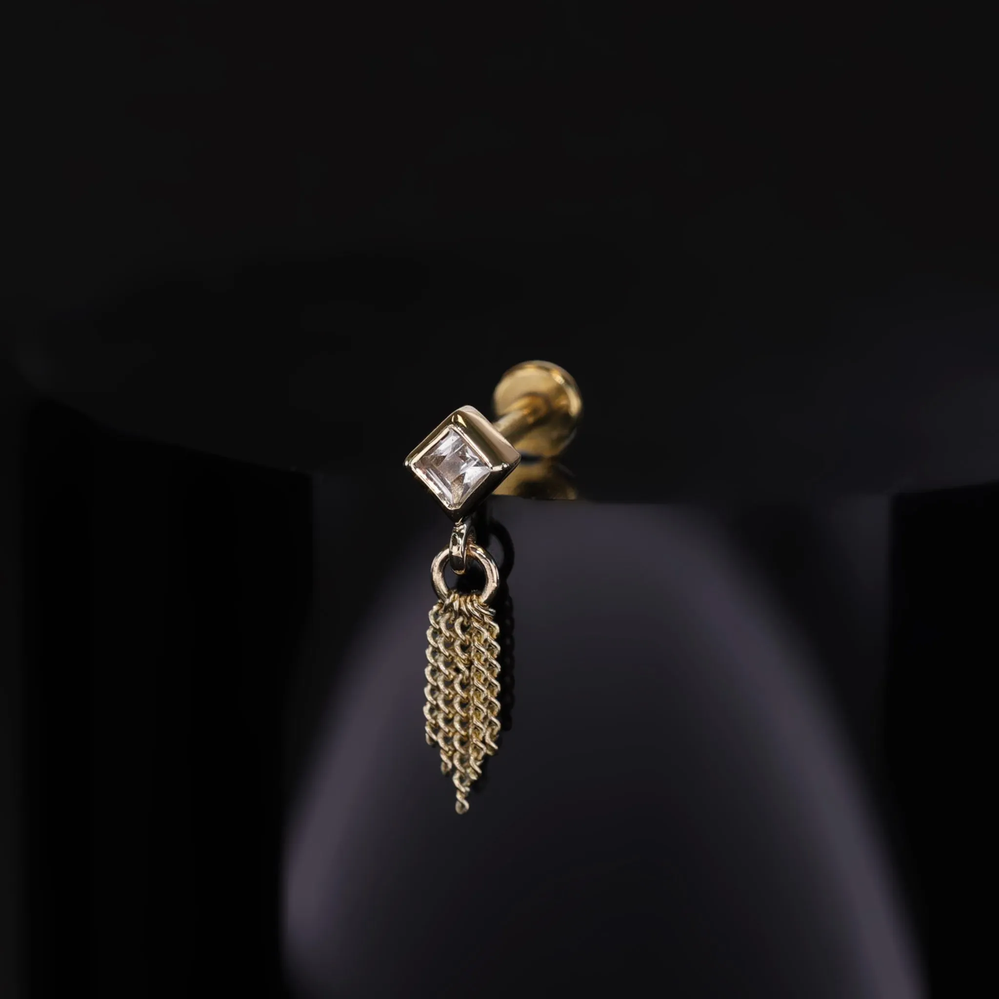 Miel • White Topaz 5 Curb Chain Tassel
