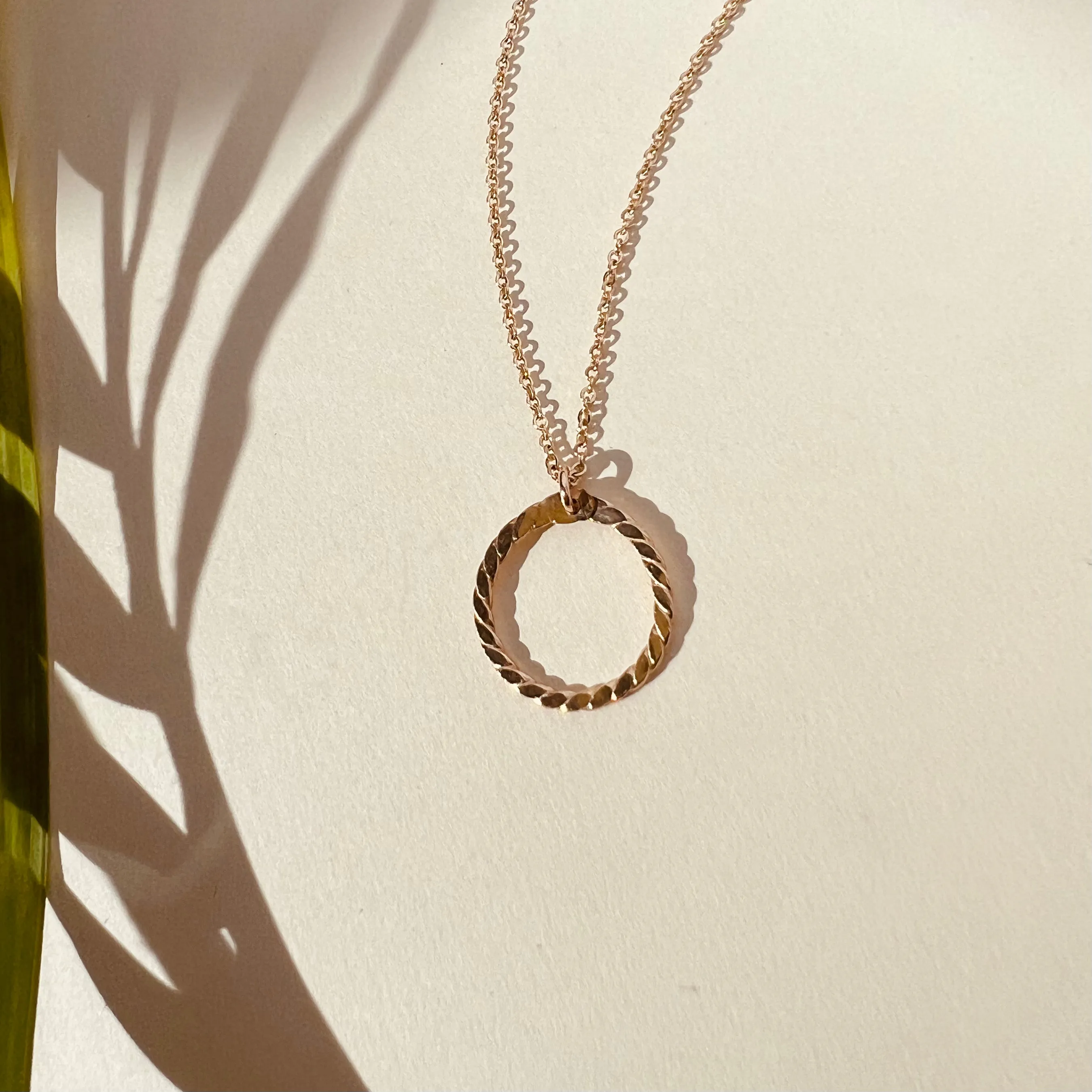 POMELO NECKLACE