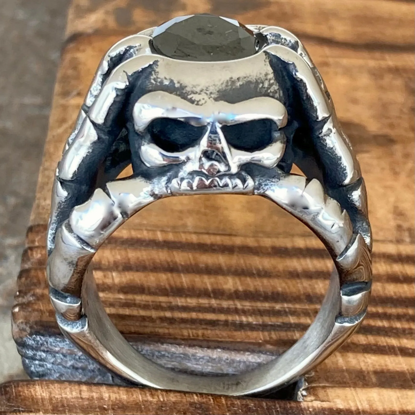 "Black Stone" - Skeleton Hands W/Blackstone - R212