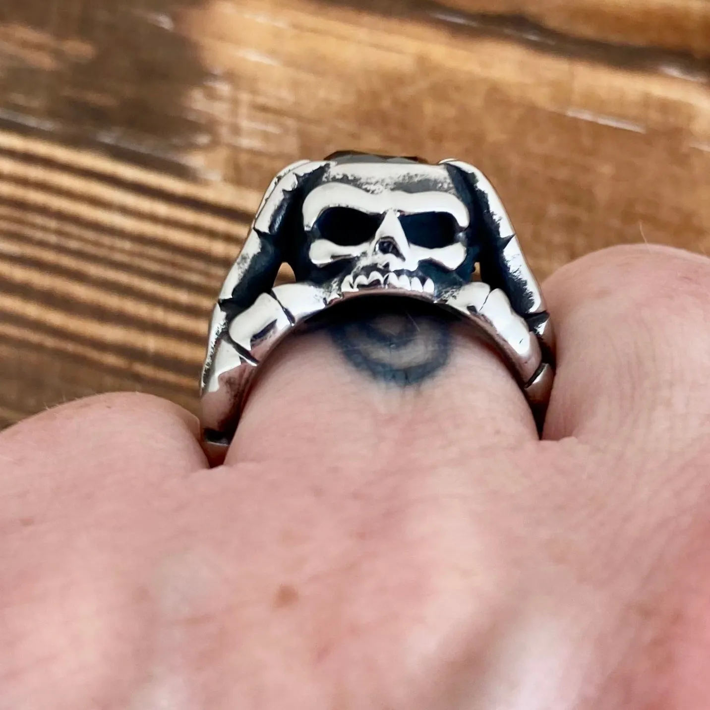 "Black Stone" - Skeleton Hands W/Blackstone - R212