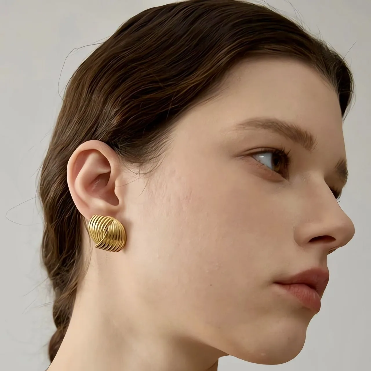Ribbed Knotted Stud Earrings