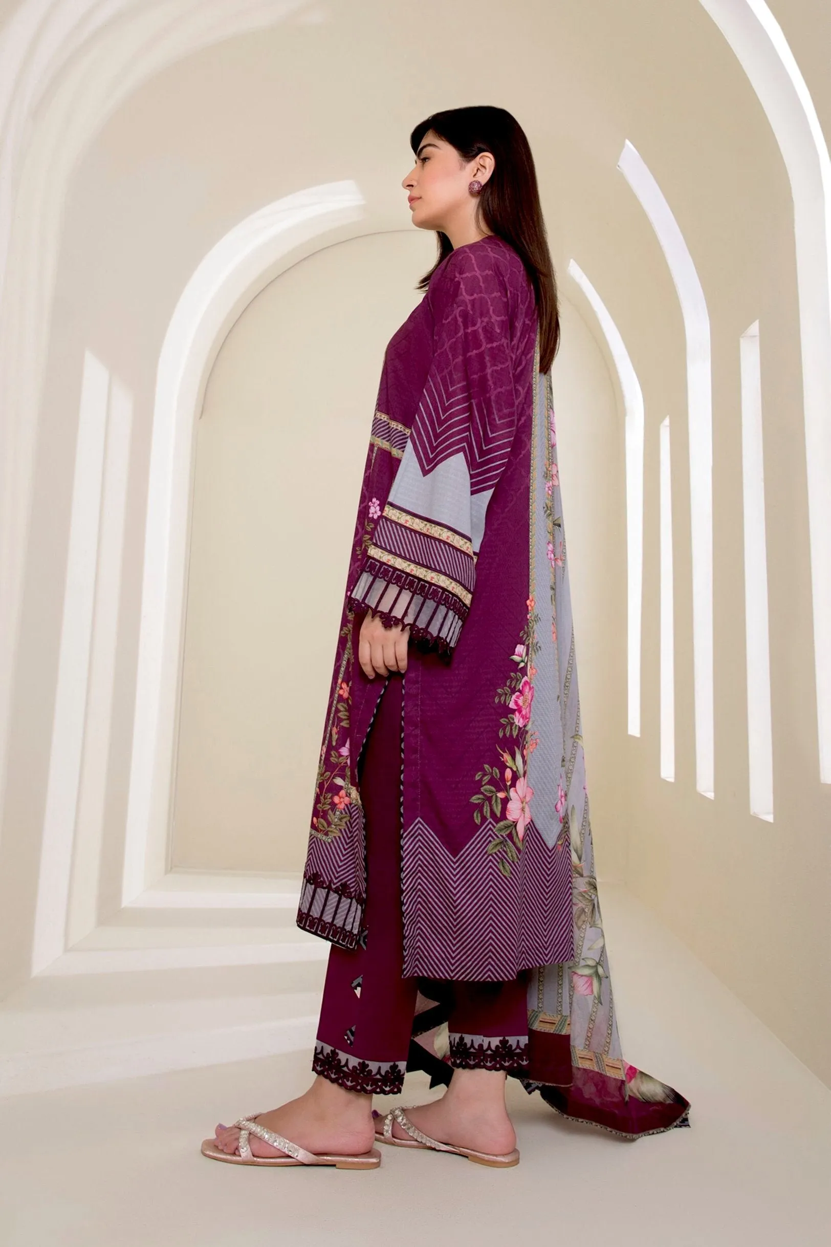 Sapphire Daily - 3 Piece Lawn Collection 2020 – Blossoms A