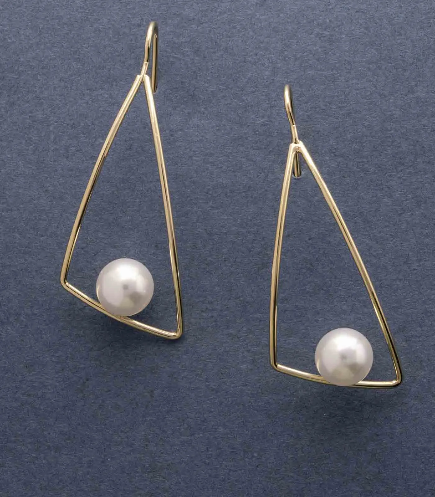 Stylish Pearl Earrings (Brass)