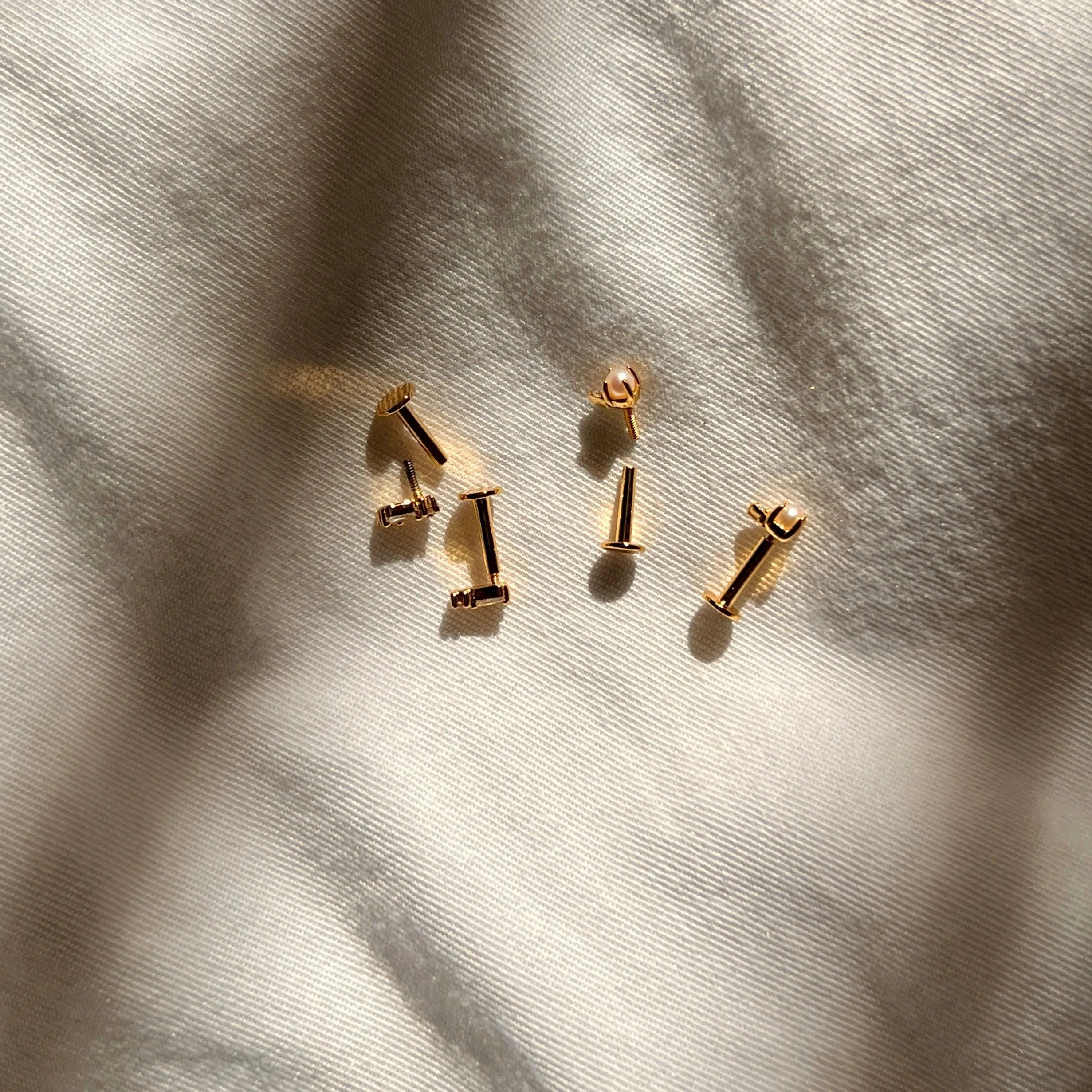 Yuki Solid Gold Screw Back Stud Earrings